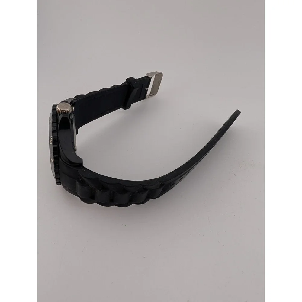 Kendall & James Watch Men Rotating Bezel Black Silicone‎ Band- New Battery